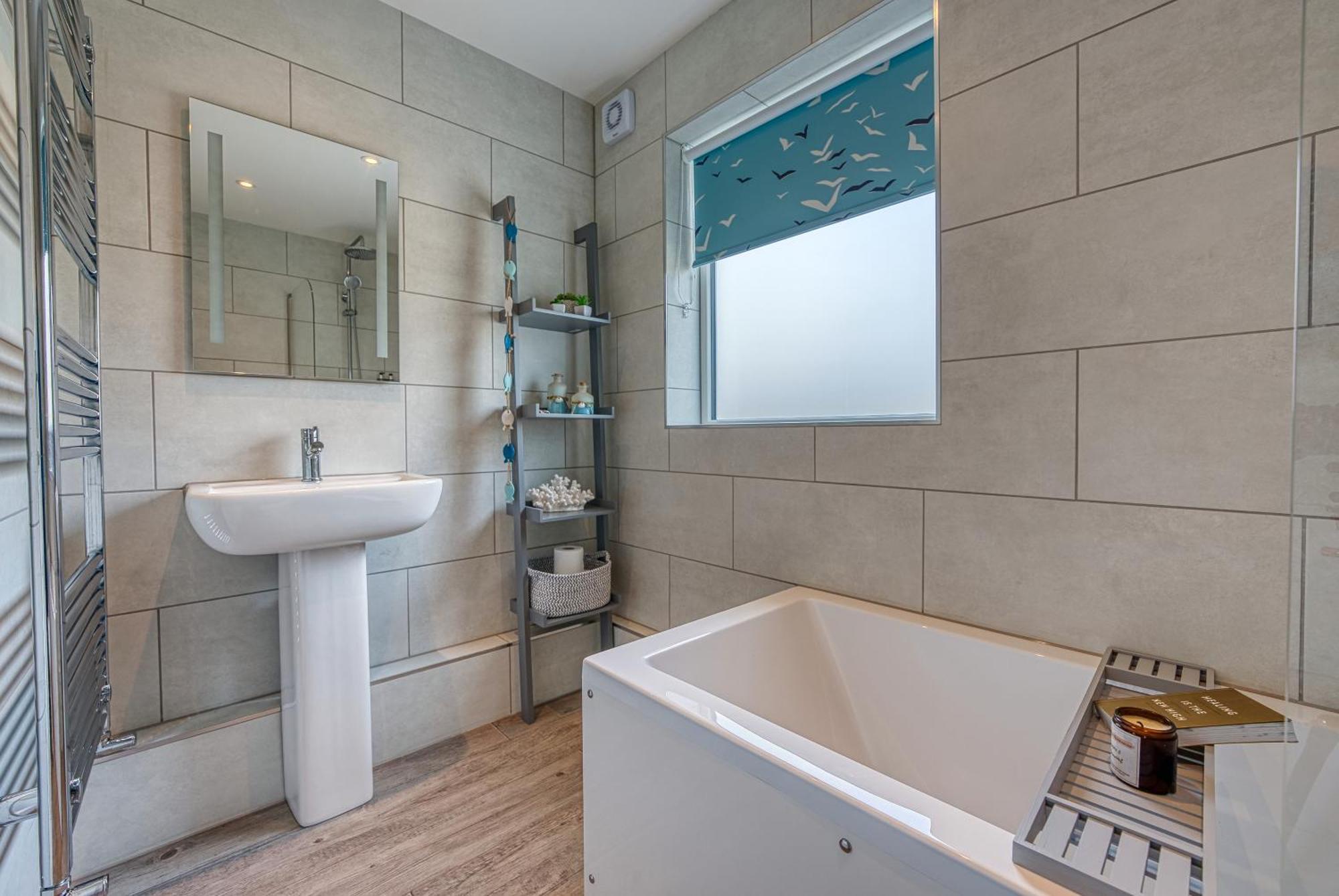 2 Bedrooms Modern, Stunning & Stylish Contractor House, Prime Portsmouth Location With Free Parking Permit, Summer Special Offer!! - By Blue Puffin Stays Kültér fotó