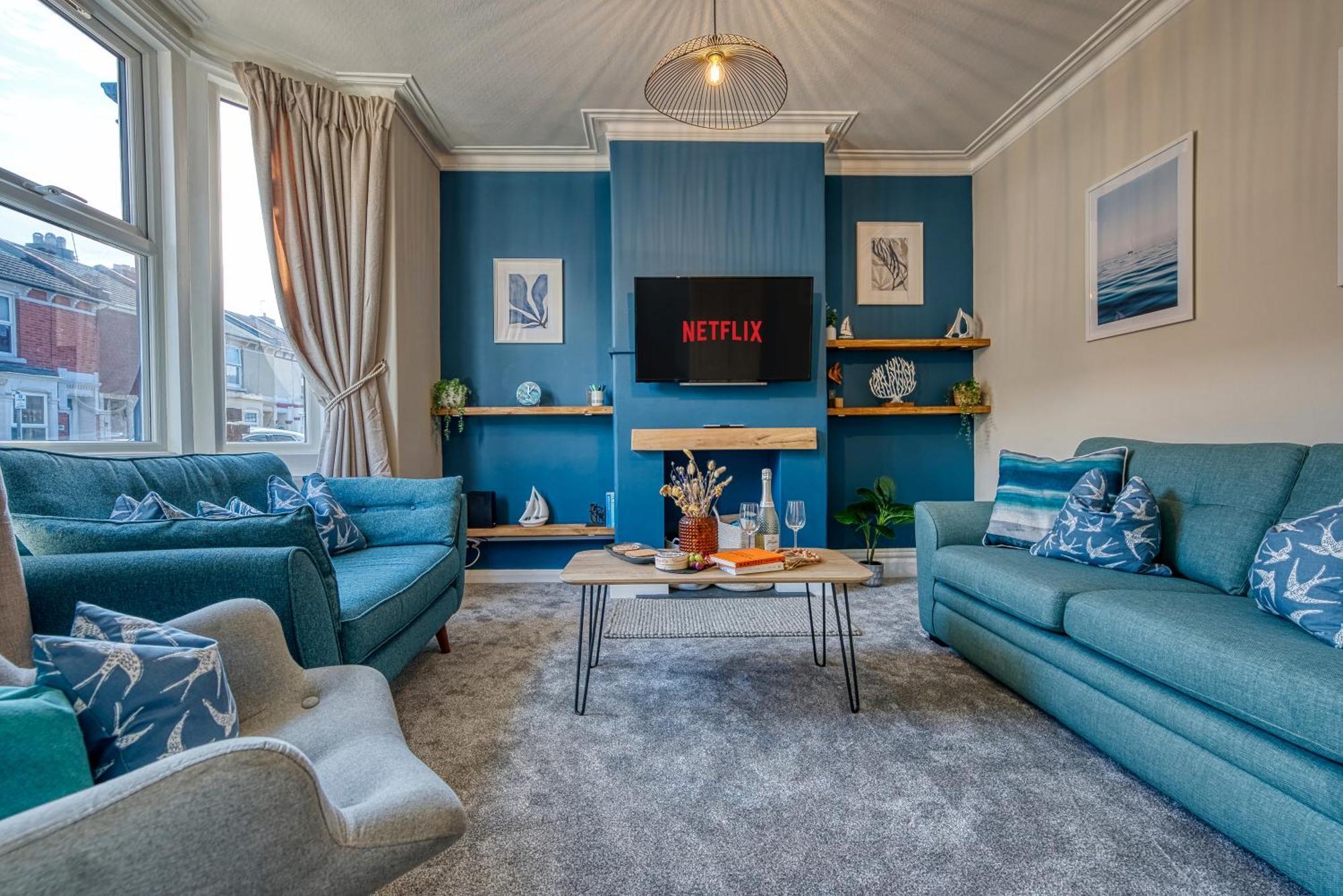 2 Bedrooms Modern, Stunning & Stylish Contractor House, Prime Portsmouth Location With Free Parking Permit, Summer Special Offer!! - By Blue Puffin Stays Kültér fotó